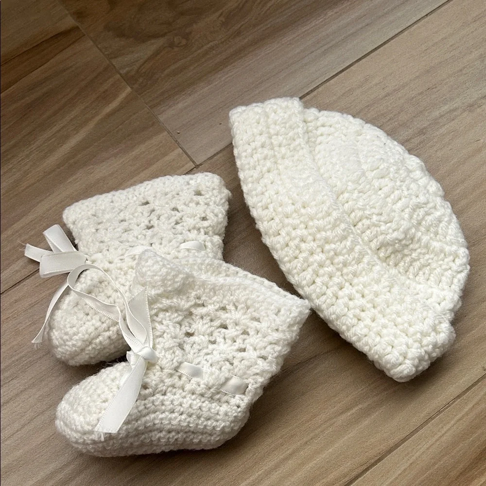 Vintage Handmade Crochet Baby Booties and Hat Set